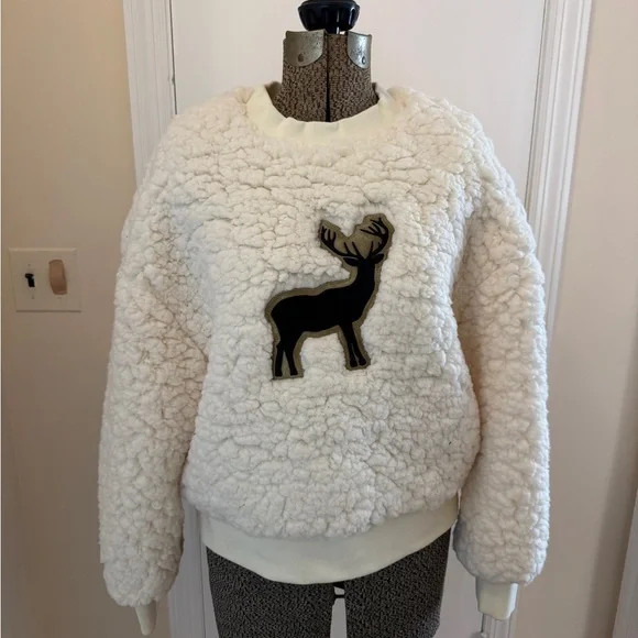 NWT Goldbergh Deer Sherpa Sweater - Picture 2 of 4